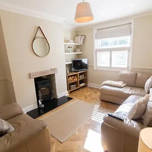 Mulberry - Cosy 3 Bed Near Lytham Windmill Holiday home