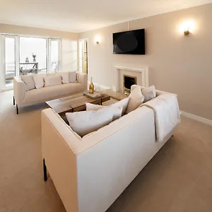 Mode The Masters Apartment